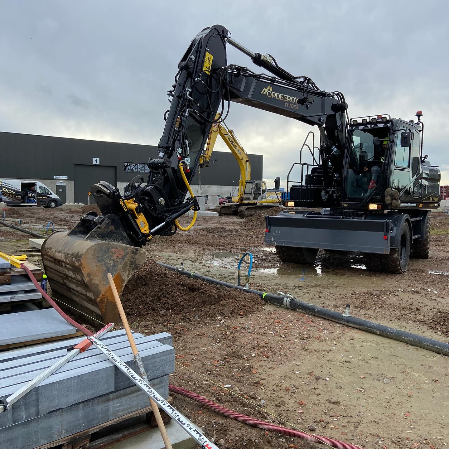 opdeeroy kraan 2 Diggers